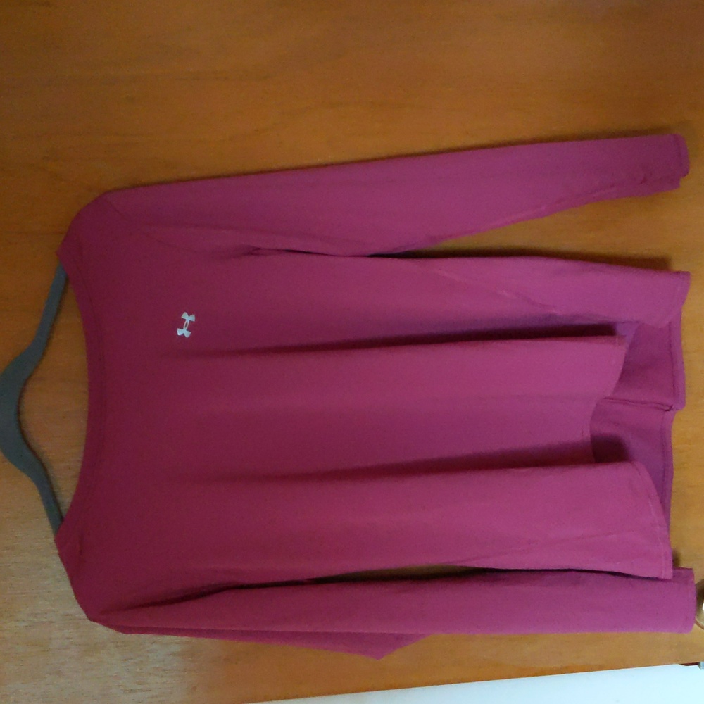 Under Armour long sleeved shirt - heat gear